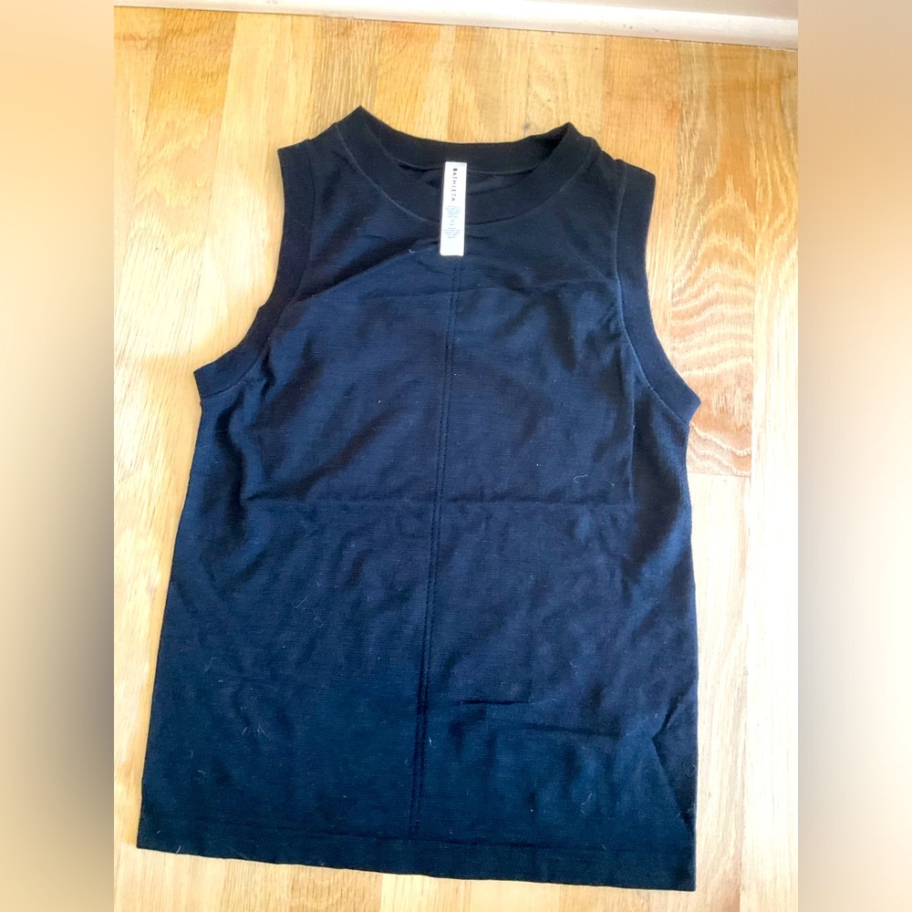 Athelta	Black Tank Top XS